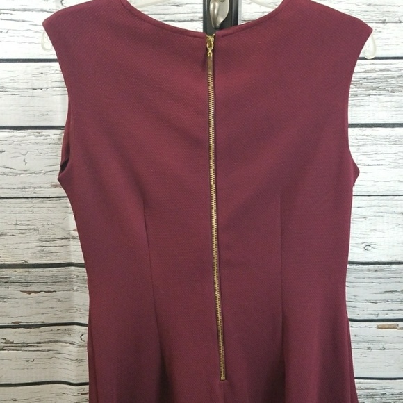Roz & Ali plum sleeveless vneck stretchy dress 10 - Picture 7 of 8